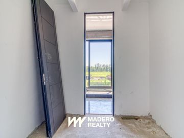 Venta de casa 6 ambientes en El Yacht
