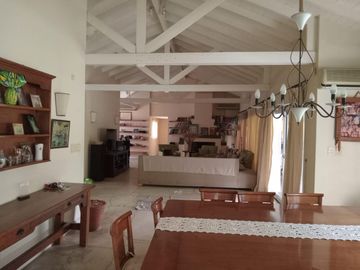 Casa en Country El Paraíso