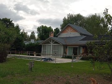 Casa en Country El Paraíso