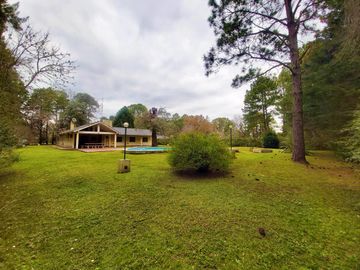 Hermosa Casa Quinta En Venta ¡3.000 m2 de terreno! Barrio Parque Exaltación