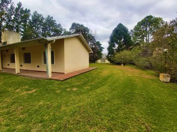 Hermosa Casa Quinta En Venta ¡3.000 m2 de terreno! Barrio Parque Exaltación