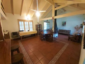 Hermosa Casa Quinta En Venta ¡3.000 m2 de terreno! Barrio Parque Exaltación