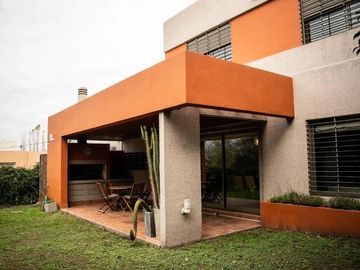 Casa en Terrazas de Villa Allende 3  dormitorios 2 baños Apto Credito