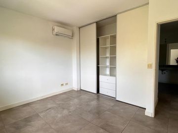 VENTA CON RENTA HASTA JULIO 2026 . Muy buen departamento en Bosque Alto
