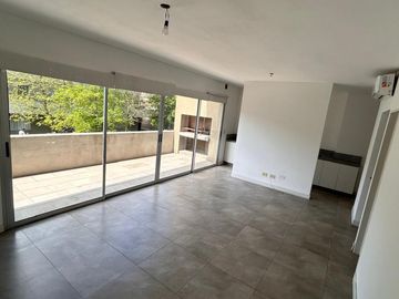 VENTA CON RENTA HASTA JULIO 2026 . Muy buen departamento en Bosque Alto