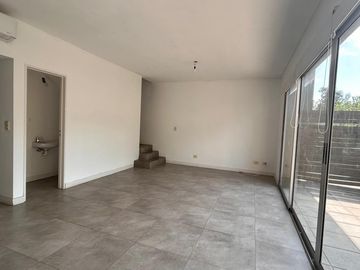 VENTA CON RENTA HASTA JULIO 2026 . Muy buen departamento en Bosque Alto
