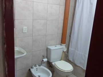 Casa en venta - 4 dormitorios 2 baños - patio - 130 mts2 - Luis Guillon