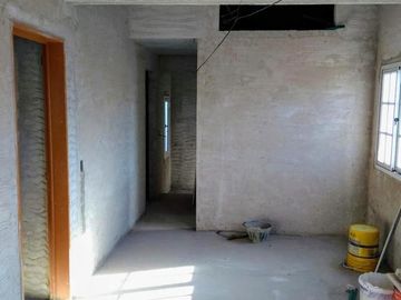 Casa en venta - 4 dormitorios 2 baños - patio - 130 mts2 - Luis Guillon
