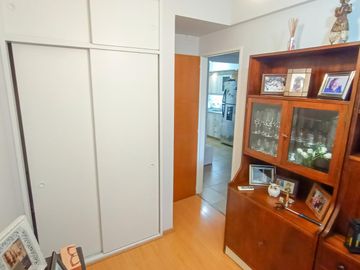 Venta Departamento en Lanús Oeste 3 ambientes con baño y toilette