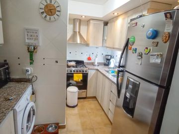 Venta Departamento en Lanús Oeste 3 ambientes con baño y toilette