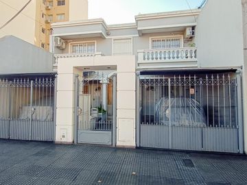 Venta Departamento en Lanús Oeste 3 ambientes con baño y toilette