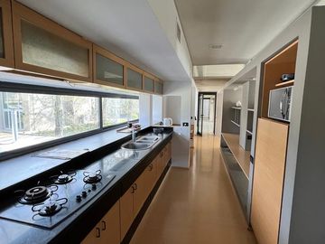 Casa en venta en Abril Club De Campo