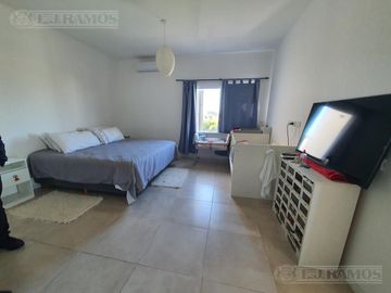 Casa En El Canton -  Barrio  Puerto PG
