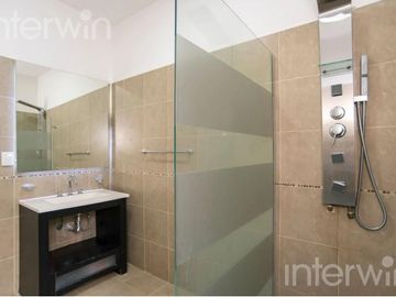 Casa - 5 ambientes con cochera - FINCAS IRAOLA 2 - Berazategui - VENTA