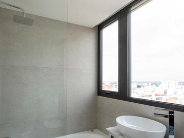 Venta dúplex 3 ambientes con terraza, parrilla y jacuzzi en Caballito - Full Amenities