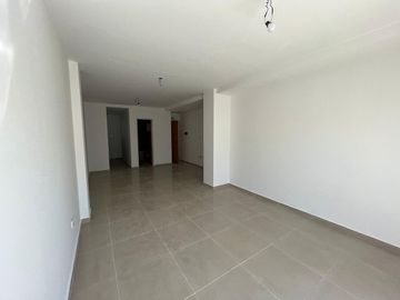 Monoambiente en venta - 38mts2 - Cochera - La Plata