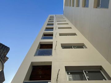 Monoambiente en venta - 38mts2 - Cochera - La Plata