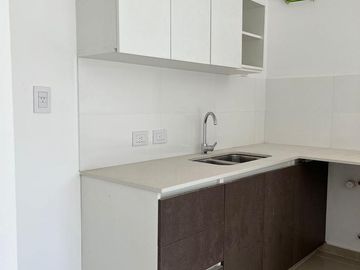Monoambiente en venta - 38mts2 - Cochera - La Plata