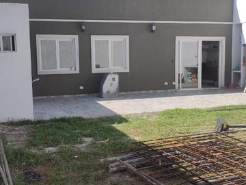 Casa 4 ambientes Ituzaingo Norte