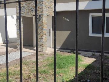 Casa 4 ambientes Ituzaingo Norte