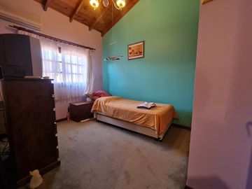 Casa en venta en Escobar con jardín y pileta