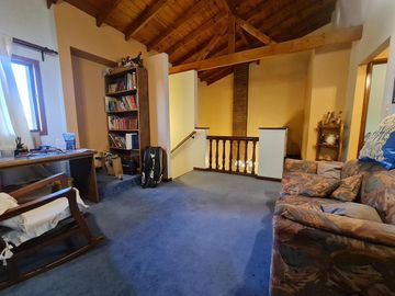 Casa en venta en Escobar con jardín y pileta