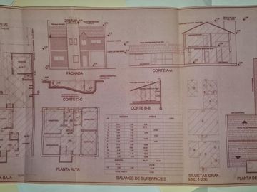 Casa en venta en Escobar con jardín y pileta