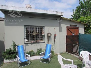 Venta - Casa Seis Ambientes, Jardín, Terraza - Boulogne Sur Mer, San Isidro