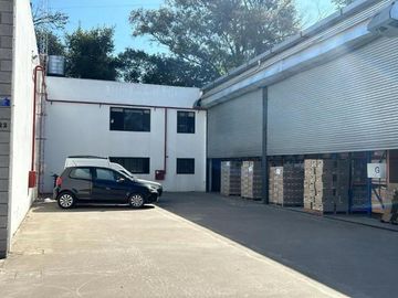 Depósito en venta - 7 Oficinas - Depósito - Baños - 1.147Mts2 - Moreno
