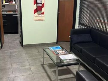 Depósito en venta - 7 Oficinas - Depósito - Baños - 1.147Mts2 - Moreno