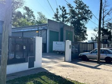 Depósito en venta - 7 Oficinas - Depósito - Baños - 1.147Mts2 - Moreno