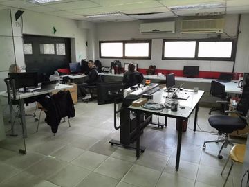 Depósito en venta - 7 Oficinas - Depósito - Baños - 1.147Mts2 - Moreno