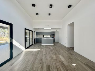 Casa en venta en San Matias, Área 1