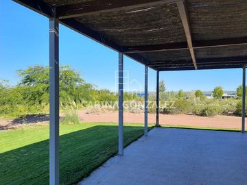 Venta casa 2 dormitorios La Peninsula Lago Marimenuco Neuquen
