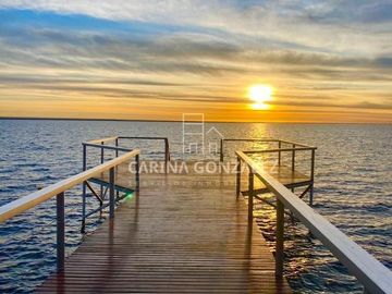 Venta casa 2 dormitorios La Peninsula Lago Marimenuco Neuquen