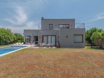 Casa en El Molino Haras Santa Maria club de campo MB