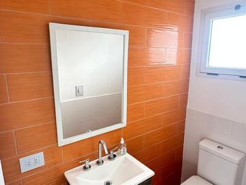 Casa  de 5 amb  en  Venta en Lagos de Canning