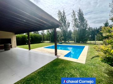 Barrio Los Castaños casa en venta de 3 dormitorios y dependencias. | Nordelta