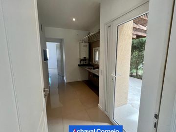 Barrio Los Castaños casa en venta de 3 dormitorios y dependencias. | Nordelta