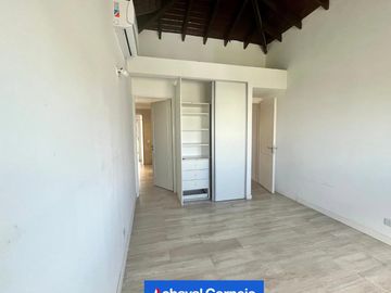 Barrio Los Castaños casa en venta de 3 dormitorios y dependencias. | Nordelta