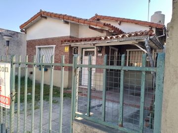 CASA EN VENTA 3 AMBIENTES SAN ANDRES