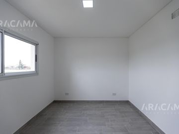 VENTA CASA EN LA ALAMEDA - CANNING