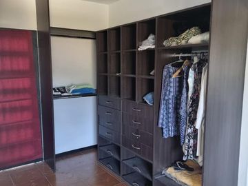Casa en venta - 3 Dormitorios 5 Baños - Cocheras - 930Mts2 - Venado I, Esteban Echeverría