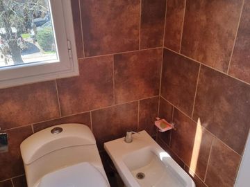 Casa en venta - 3 Dormitorios 5 Baños - Cocheras - 930Mts2 - Venado I, Esteban Echeverría