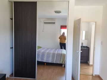 Casa en venta - 3 Dormitorios 5 Baños - Cocheras - 930Mts2 - Venado I, Esteban Echeverría