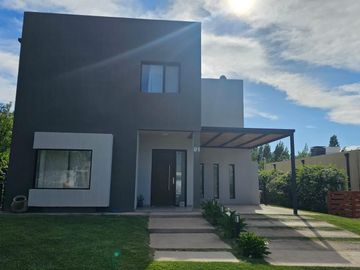 Casa en  Barrio Privado Finca Villa Muluen