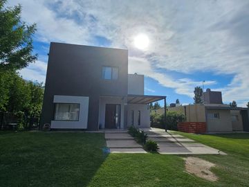 Casa en  Barrio Privado Finca Villa Muluen