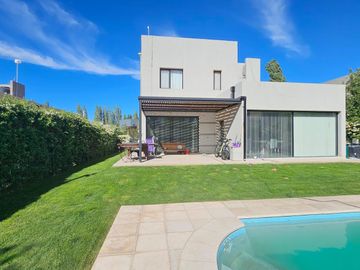 Casa en  Barrio Privado Finca Villa Muluen