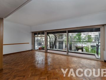 PH en venta - 3 Dormitorios 2 Baños - 220Mts2 - Balvanera