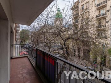 PH en venta - 3 Dormitorios 2 Baños - 220Mts2 - Balvanera